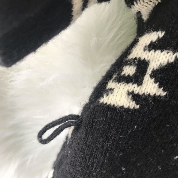 Apt. 9 Shawl - Picture 6 of 6